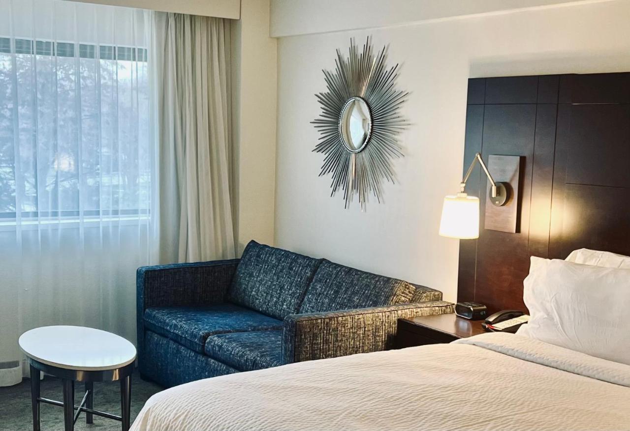 Holiday Inn Virginia Beach - Norfolk By Ihg Exterior foto