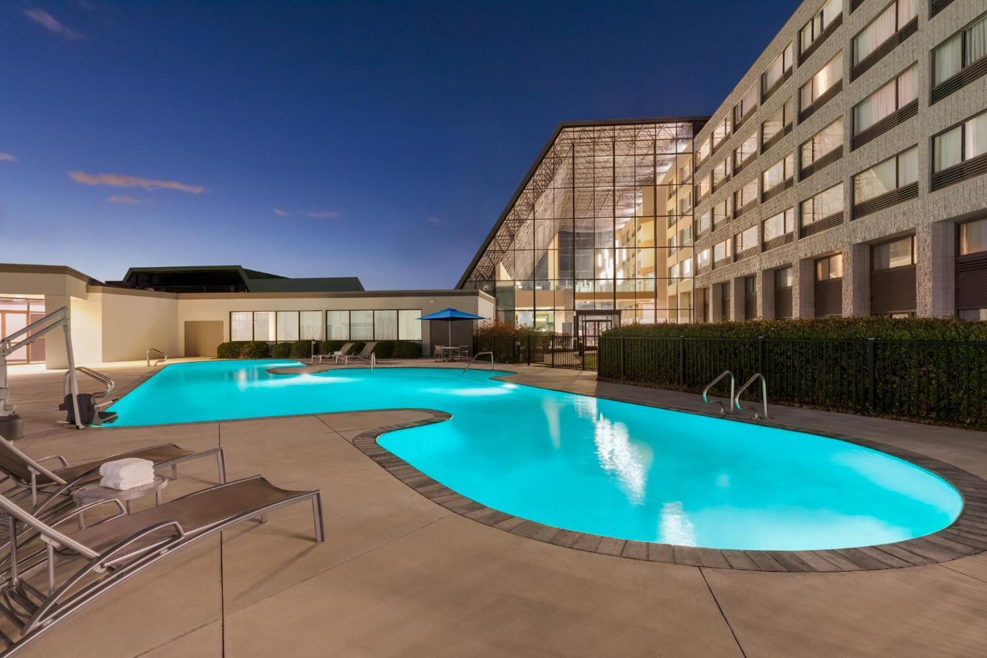 Holiday Inn Virginia Beach - Norfolk By Ihg Exterior foto